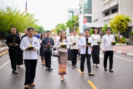 จักรคำคณาทรฯ สืบสานตำนานยี่เป็ง ประจำปี ๒๕๖๘ “ดวงประทีปแห่งศรัทธา ไหว้สาพระแม่ของแผ่นดิน”   วันพุธที่ ๕ พฤศจิกายน ๒๕๖๘ กลุ่มสาระการเรียนรู้สังคมศึกษา ศาสนา และวัฒนธรรม จัดกิจกรรม จักรคำคณาทรฯ สืบสานตำนานยี่เป็ง ประจำปี ๒๕๖๘ “ดวงประทีปแห่งศรัทธา