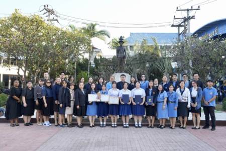 โรงเรียนจักรคำคณาทร จังหวัดลำพูน  ขอแสดงความยินดีกับนักเรียนที่ได้รับรางวัลการแข่งขันภาษา และวัฒนธรรมจีนแห่งประเทศไทย  ชิงถ้วยรางวัล “สถานกงสุลใหญ่แห่งสาธารณรัฐประชาชนจีน ประจำเชียงใหม่” ครั้งที่ 6 ประจำปี 2568 และแสดงความยินดีกับนักเรียนแผนการเรียนภาษาเก