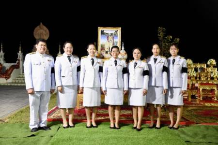 โรงเรียนจักรคำคณาทร  จังหวัดลำพูน  ร่วมพิธีเชิญพุ่มดอกบัวประดิษฐ์ ไปถวายพระศรีมหาโพธิทศมหาราชบพิตรในวันวิสาขบูชา ประจำปี 2569 วันอาทิตย์ที่ 31 พฤษภาคม 2569 ในการนี้นายธำรงค์ หน่อเรือง ผู้อำนวยการโรงเรียนจักรคำคณาทร จังหวัดลำพูน
