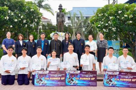  โรงเรียนจักรคำคณาทร จังหวัดลำพูน ขอแสดงความยินดีกับนักเรียนที่เข้าร่วมการแข่งขันหุ่นยนต์ระดับนานาชาติ รายการ Maker Robotics Challenge and RobotChallenge Thailand วันศุกร์ที่ 22 พฤษภาคม 2569 นักเรียนโรงเรียนจักรคำคณาทร จังหวัดลำพูน