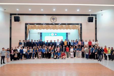  2 มีนาคม 2568 โรงเรียนจักรคำคณาทร จังหวัดลำพูน จัดการประชุมเครือข่ายผู้ปกครองนักเรียนทุกระดับชั้น ประจำภาคเรียนที่ 2 ปีการศึกษา 2568 เพื่อปรึกษาหารือ และรับฟังความคิดเห็นจากผู้ปกครอง ด้านนโยบายการจัดการศึกษาและพัฒนาโรงเรียน